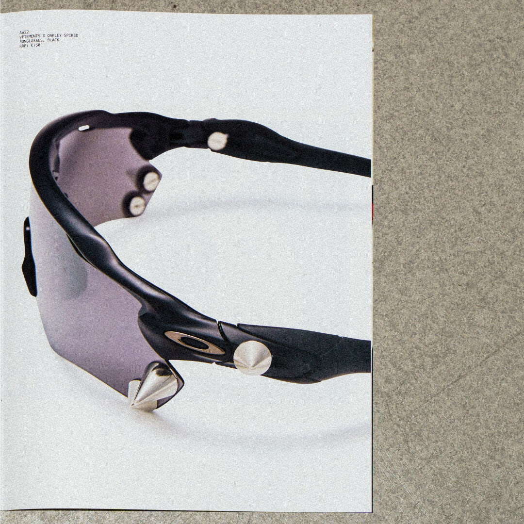 BEZZA COVER (LIMITED EDITION)